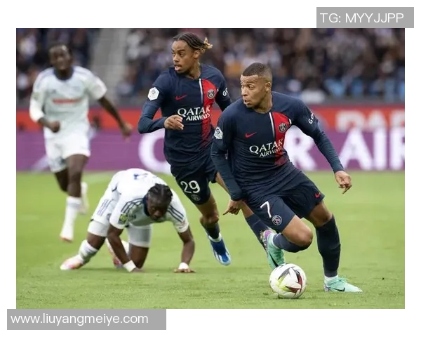 姆巴佩携手全球品牌推出全新广告展现足球魅力与青春活力